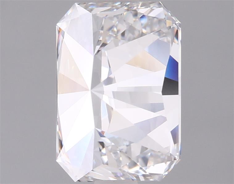 2.04 Carat Radiant Lab Diamond :: 360 spin frame 05