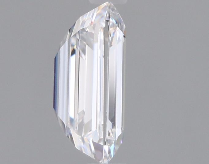 0.89 Carat Emerald Lab Diamond :: 360 spin frame 02