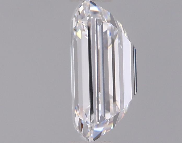 0.97 Carat Emerald Lab Diamond :: 360 spin frame 02