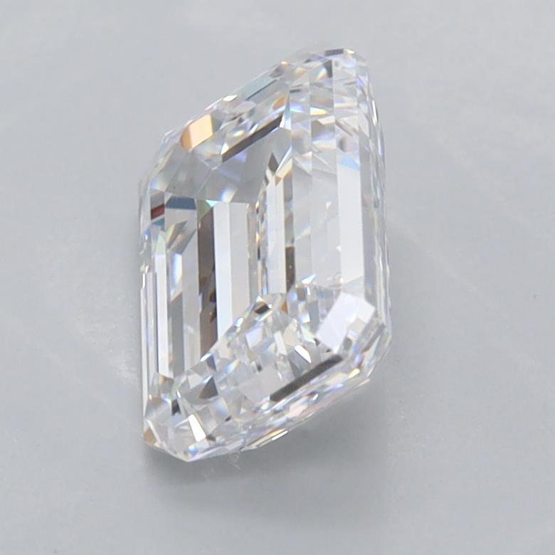 1.83 Carat Emerald Lab Diamond :: 360 spin frame 02