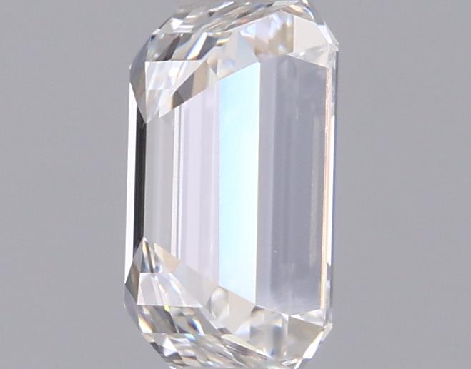 1.03 Carat Emerald Lab Diamond :: 360 spin frame 03