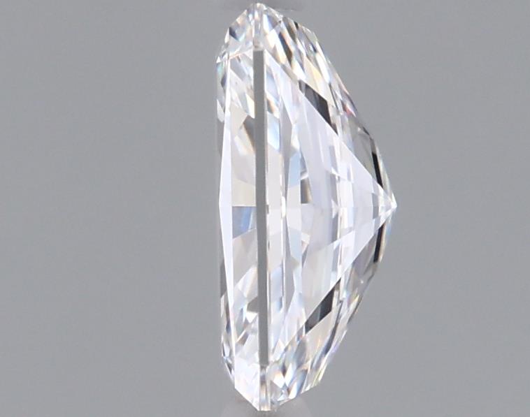 1.04 Carat Radiant Lab Diamond :: 360 spin frame 02