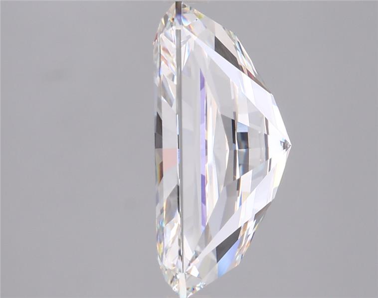 6.04 Carat Radiant Lab Diamond :: 360 spin frame 02