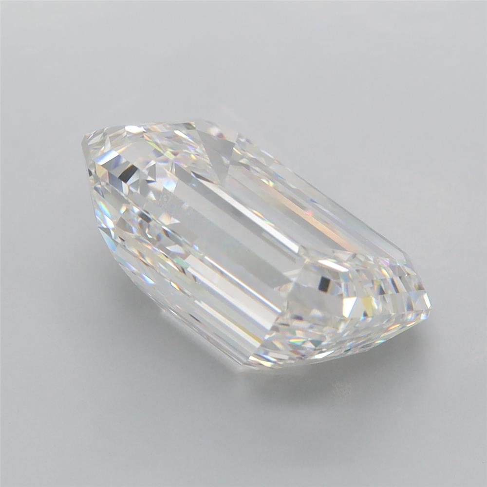 6.48 Carat Emerald Lab Diamond :: 360 spin frame 03