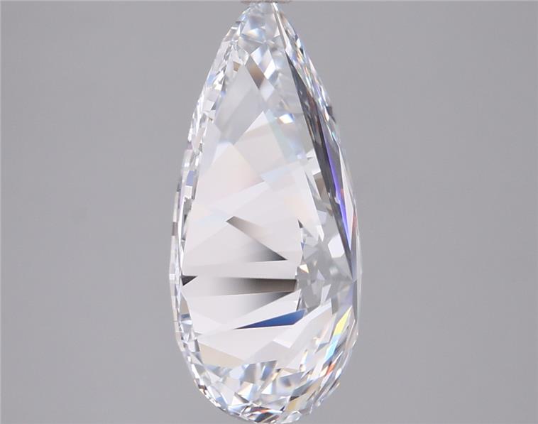 3.80 Carat Pear Lab Diamond :: 360 spin frame 03