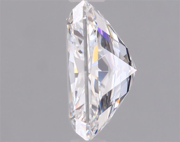 1.43 Carat Radiant Lab Diamond :: 360 spin frame 01