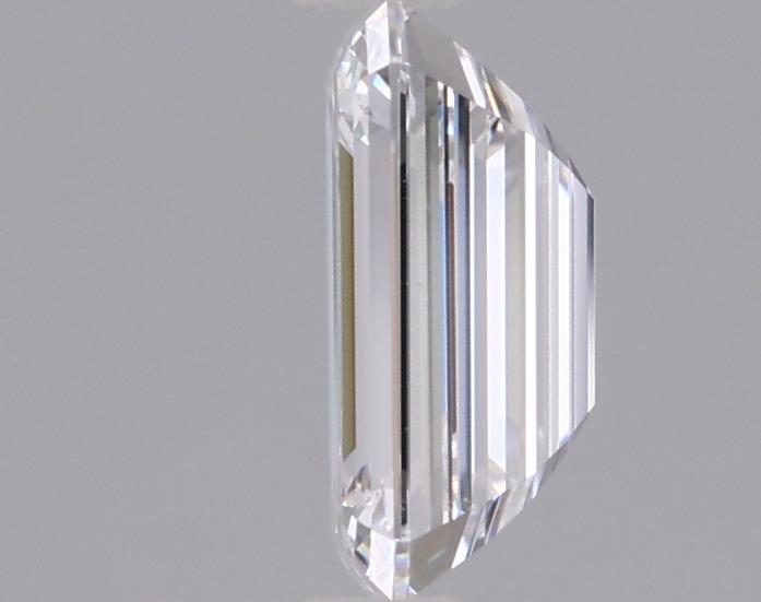 0.98 Carat Emerald Lab Diamond :: 360 spin frame 01