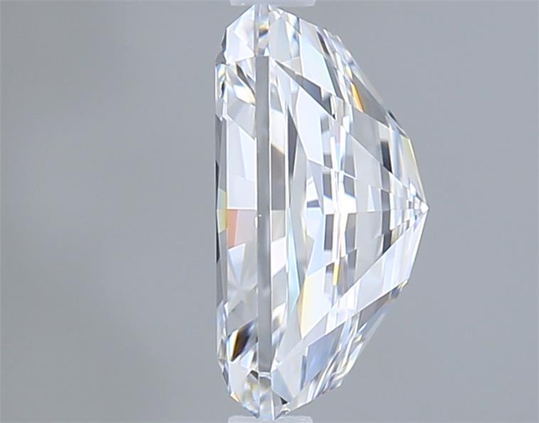 2.06 Carat Radiant Lab Diamond :: 360 spin frame 01