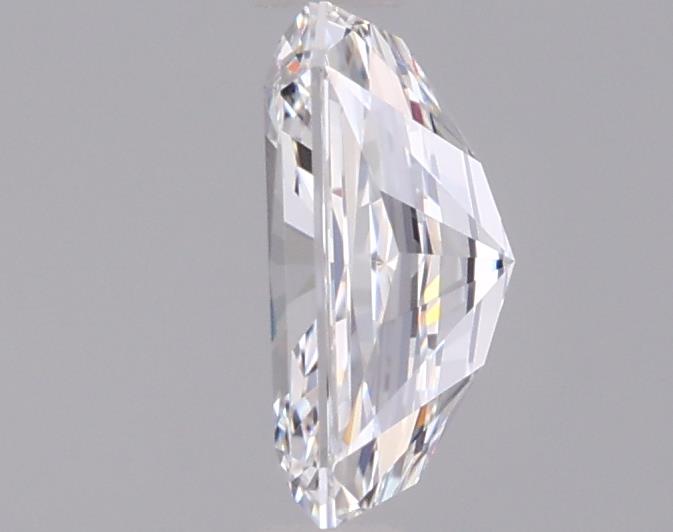 1.03 Carat Radiant Lab Diamond :: 360 spin frame 02