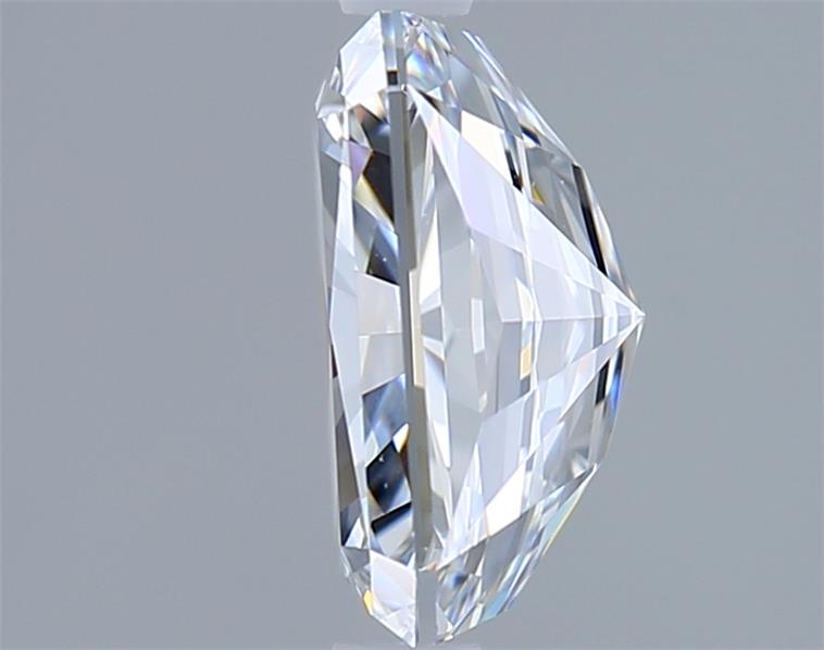2.07 Carat Radiant Lab Diamond :: 360 spin frame 02
