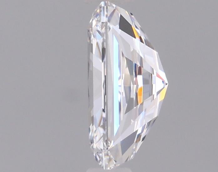 0.92 Carat Radiant Lab Diamond :: 360 spin frame 02