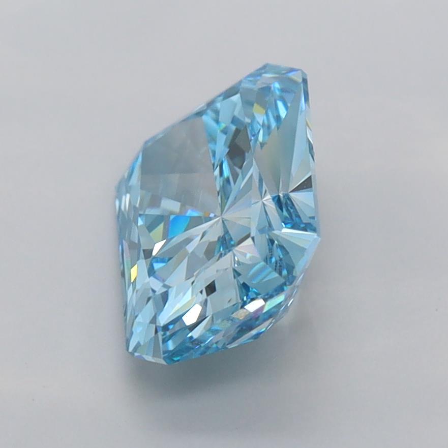 2.01 Carat Radiant Lab Diamond :: 360 spin frame 02