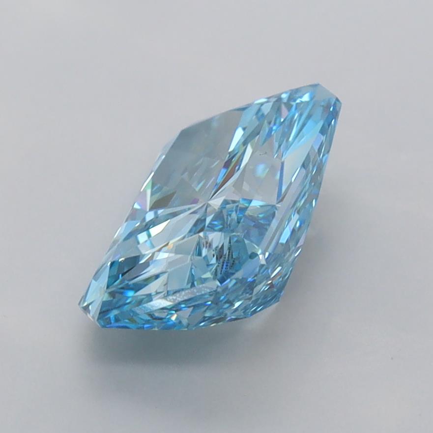 2.01 Carat Radiant Lab Diamond :: 360 spin frame 05