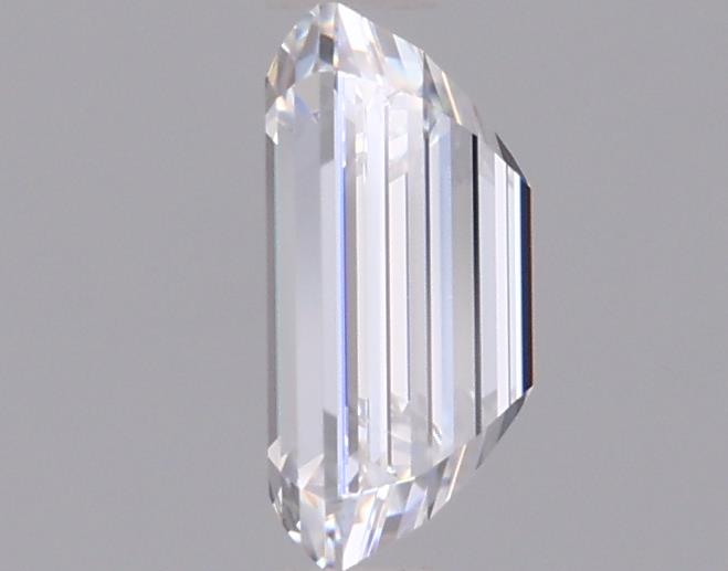 0.98 Carat Emerald Lab Diamond :: 360 spin frame 02