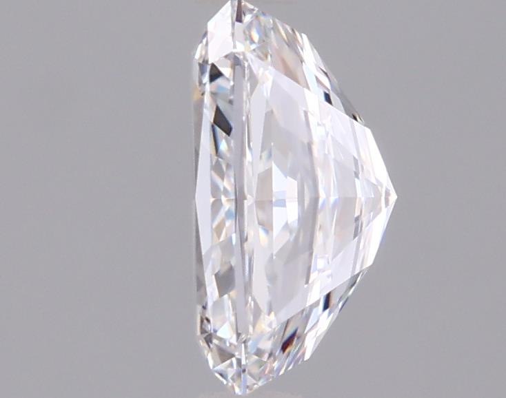 1.55 Carat Radiant Lab Diamond :: 360 spin frame 02
