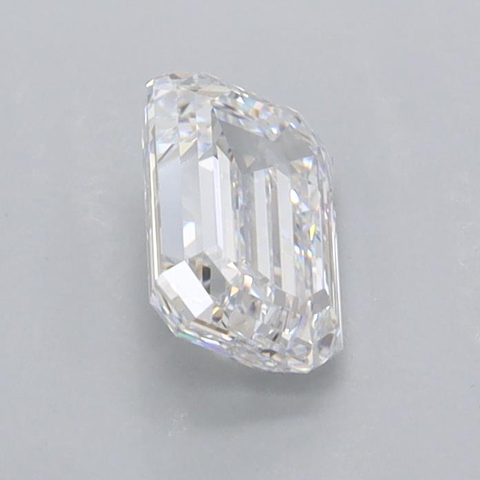0.87 Carat Emerald Lab Diamond :: 360 spin frame 02