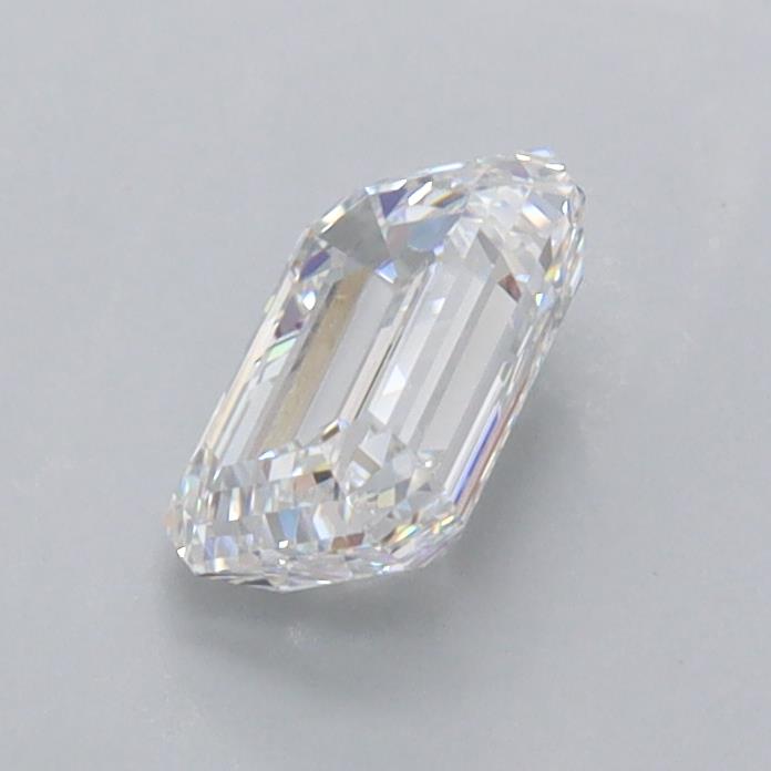 0.87 Carat Emerald Lab Diamond :: 360 spin frame 07