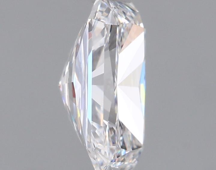 0.97 Carat Radiant Lab Diamond :: 360 spin frame 07