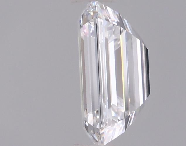 0.94 Carat Emerald Lab Diamond :: 360 spin frame 01