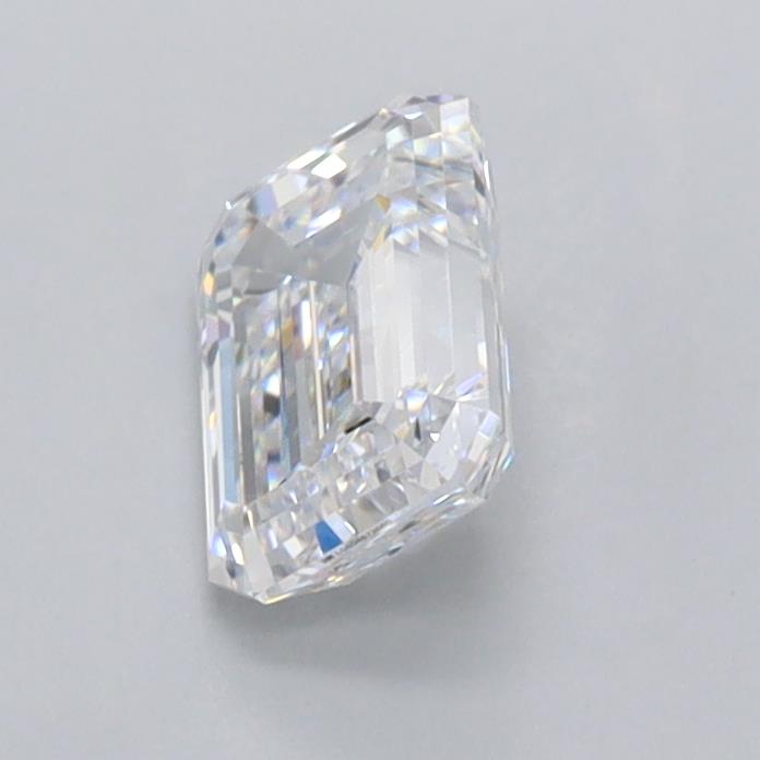 0.92 Carat Emerald Lab Diamond :: 360 spin frame 02