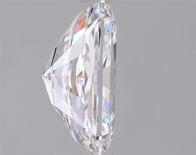 2.07 Carat Radiant Lab Diamond :: 360 spin frame 02