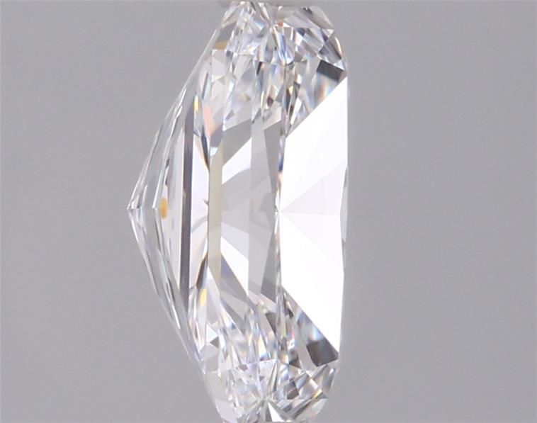 2.07 Carat Radiant Lab Diamond :: 360 spin frame 05