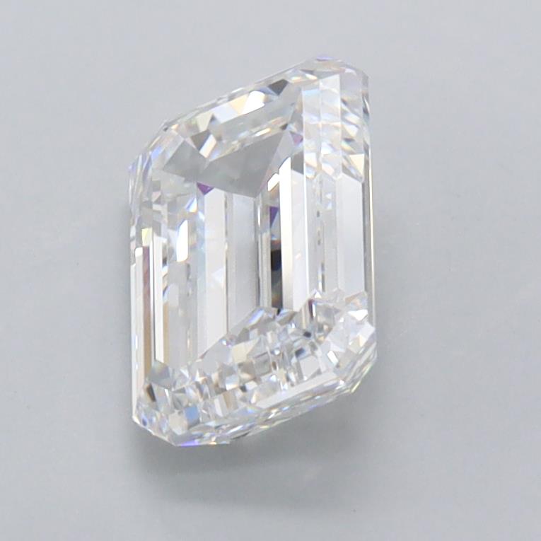 1.55 Carat Emerald Lab Diamond :: 360 spin frame 02