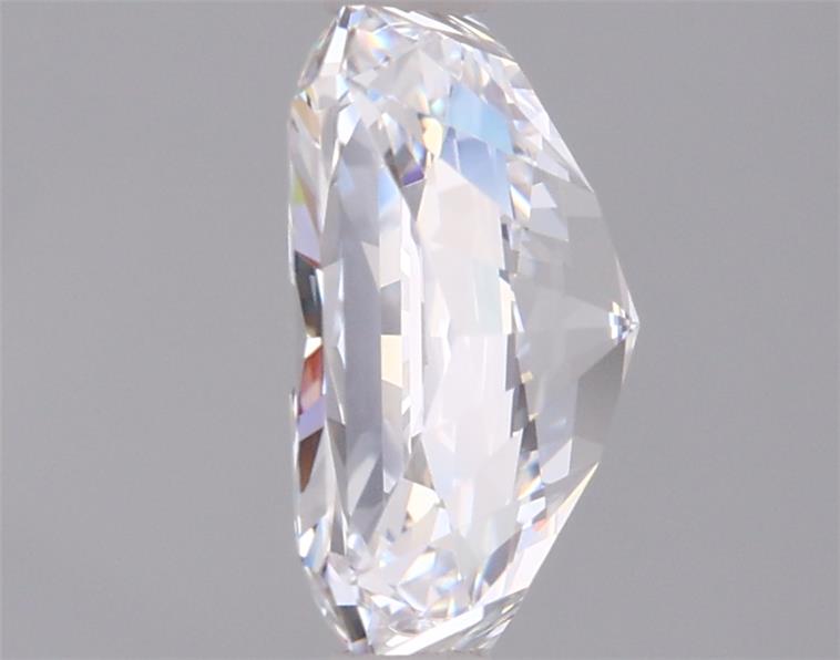 1.81 Carat Radiant Lab Diamond :: 360 spin frame 06