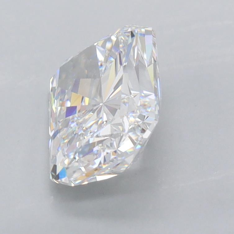 1.55 Carat Radiant Lab Diamond :: 360 spin frame 02