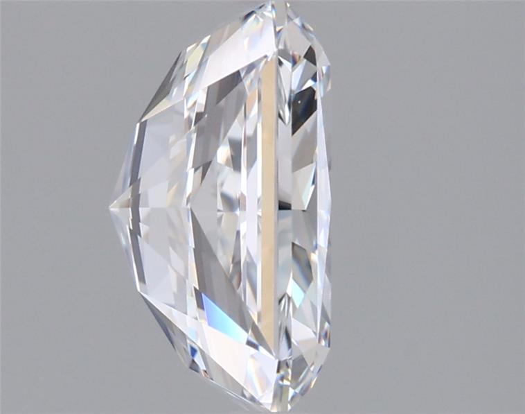 2.53 Carat Radiant Lab Diamond :: 360 spin frame 01