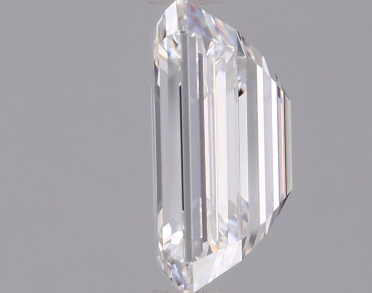 1.48 Carat Emerald Lab Diamond :: 360 spin frame 02