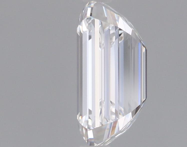 1.55 Carat Emerald Lab Diamond :: 360 spin frame 02