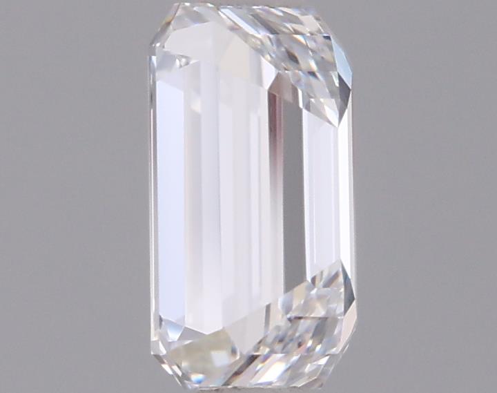 0.91 Carat Emerald Lab Diamond :: 360 spin frame 03