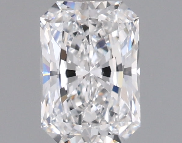 0.90 Carat Radiant Lab Diamond