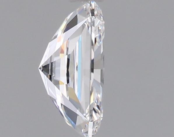 0.90 Carat Radiant Lab Diamond :: 360 spin frame 01