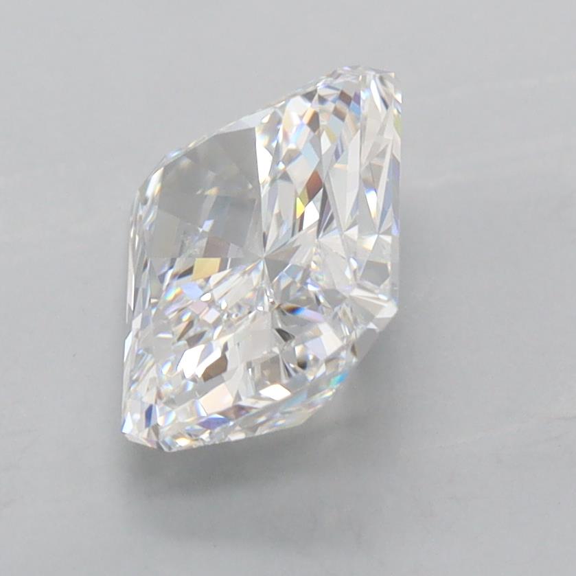 2.02 Carat Radiant Lab Diamond :: 360 spin frame 01