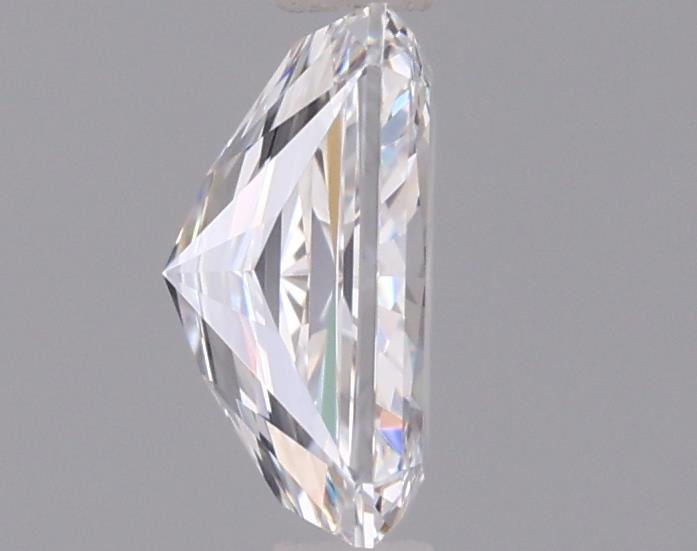 0.98 Carat Radiant Lab Diamond :: 360 spin frame 02