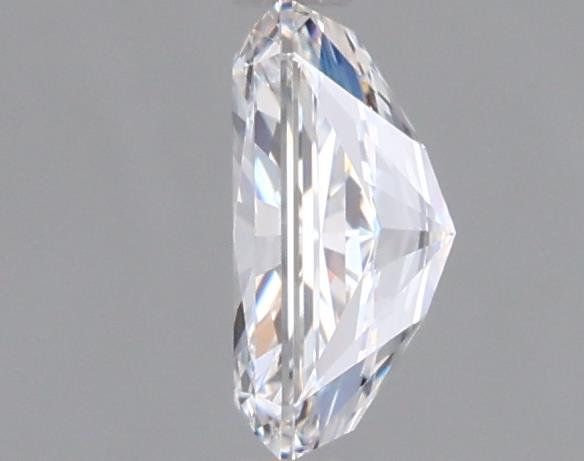 0.93 Carat Radiant Lab Diamond :: 360 spin frame 01