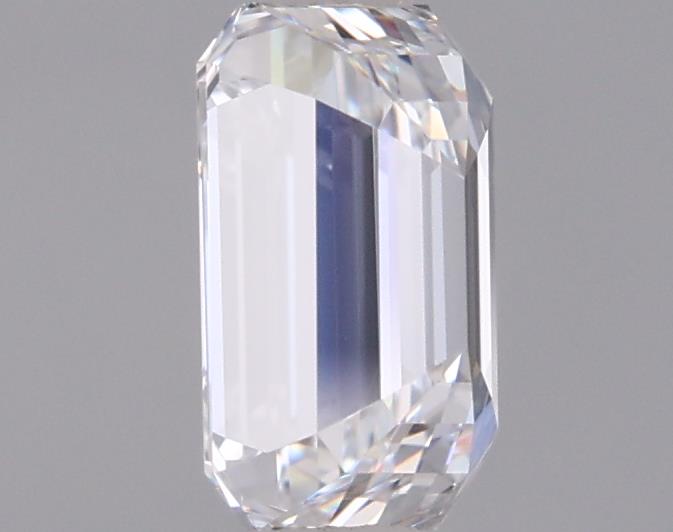0.95 Carat Emerald Lab Diamond :: 360 spin frame 03