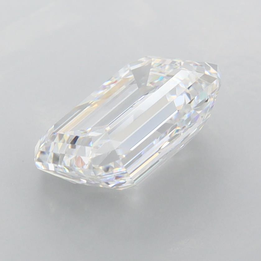 2.02 Carat Emerald Lab Diamond :: 360 spin frame 03