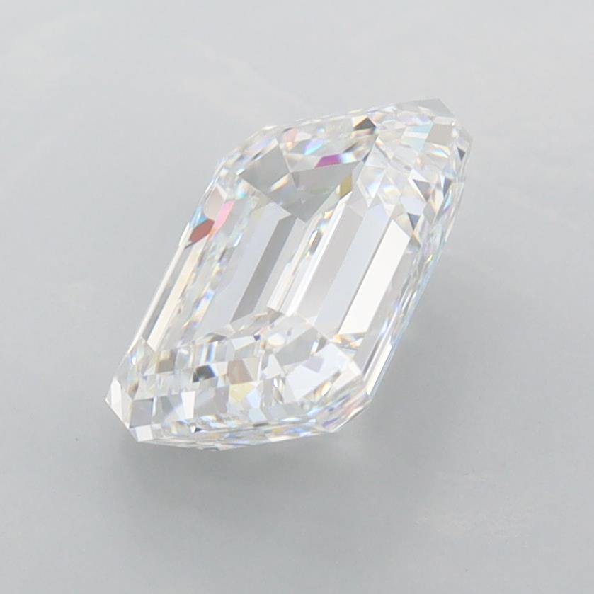 2.02 Carat Emerald Lab Diamond :: 360 spin frame 04