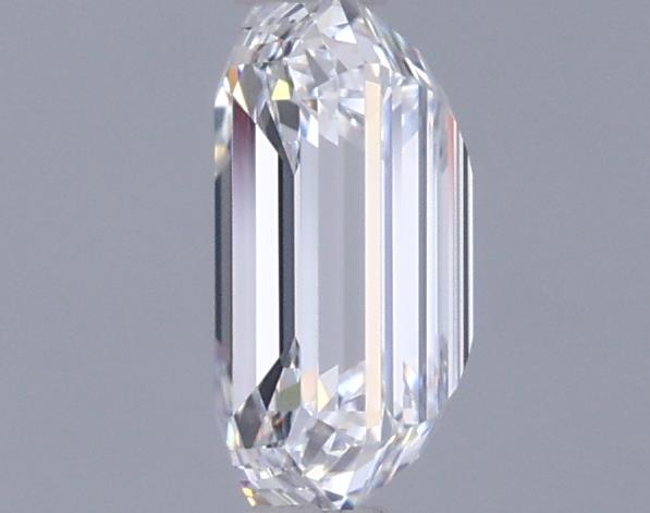 0.92 Carat Emerald Lab Diamond :: 360 spin frame 05