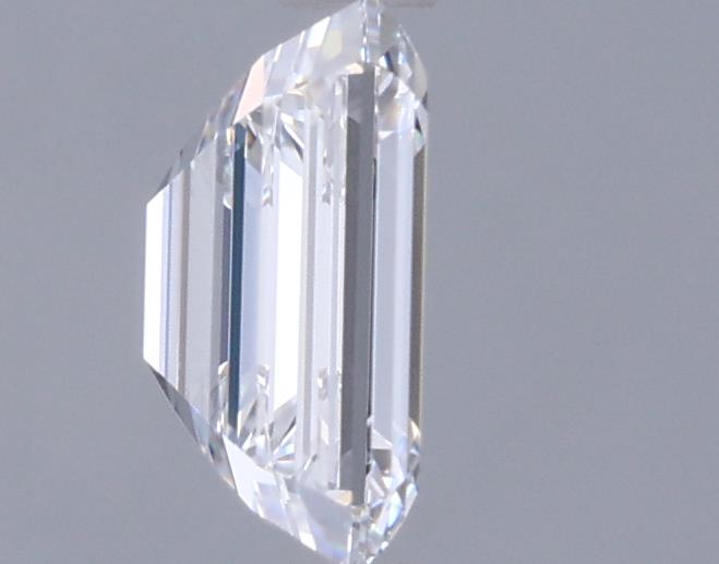 1.42 Carat Emerald Lab Diamond :: 360 spin frame 02