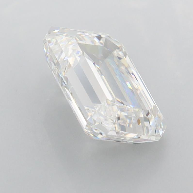 1.81 Carat Emerald Lab Diamond :: 360 spin frame 04