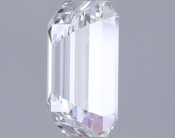 1.46 Carat Emerald Lab Diamond :: 360 spin frame 03