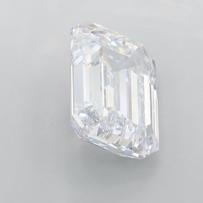 1.92 Carat Emerald Lab Diamond :: 360 spin frame 01