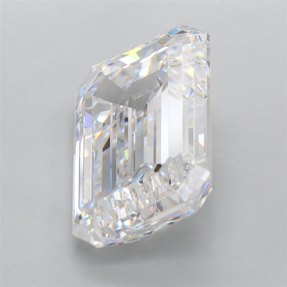 6.46 Carat Emerald Lab Diamond :: 360 spin frame 02