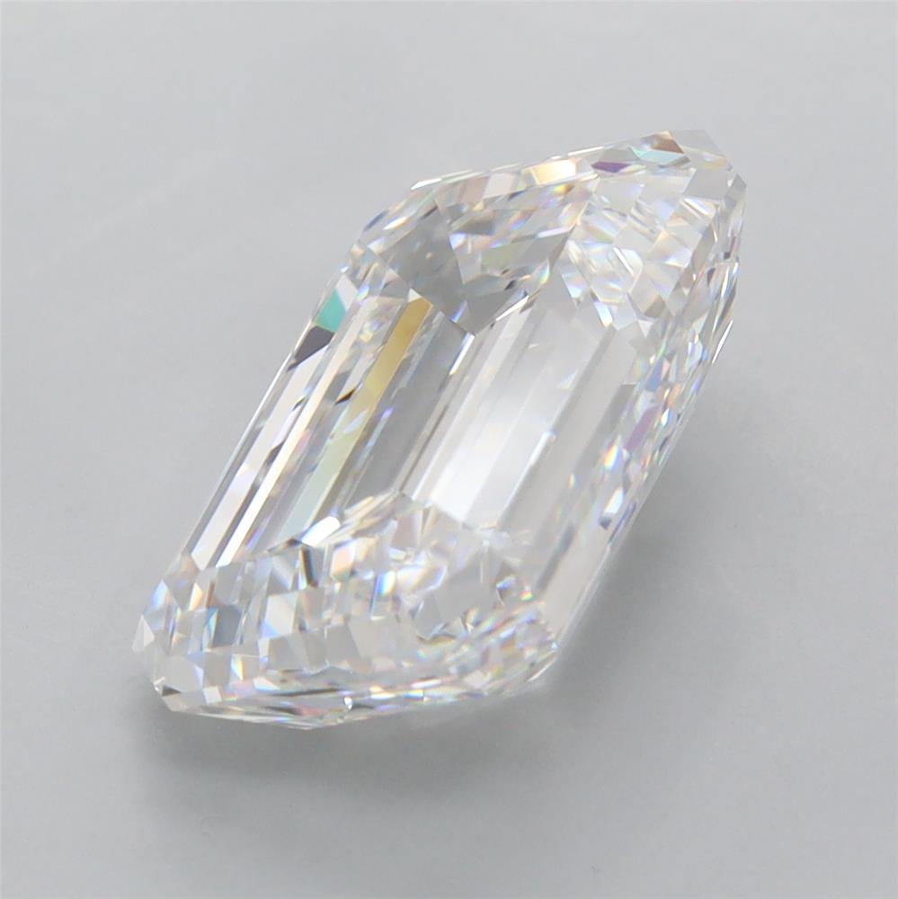 6.46 Carat Emerald Lab Diamond :: 360 spin frame 06