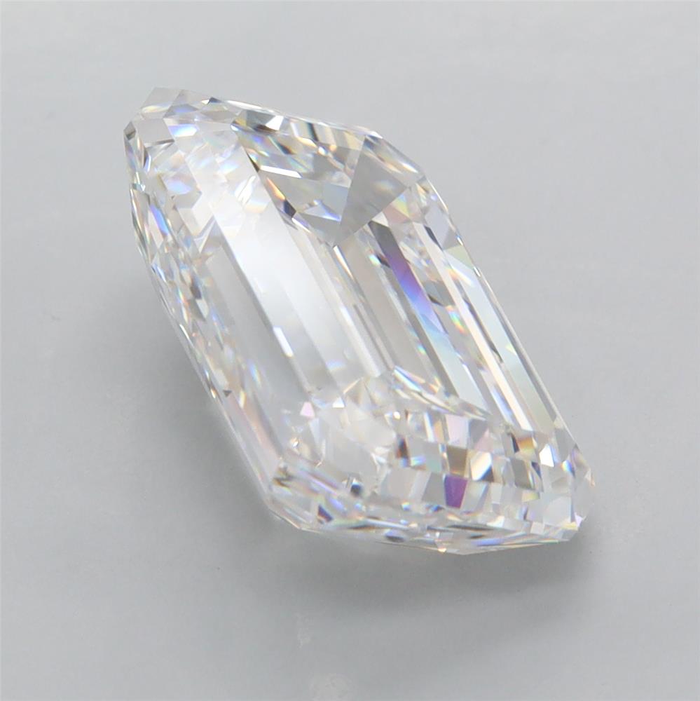 6.46 Carat Emerald Lab Diamond :: 360 spin frame 07