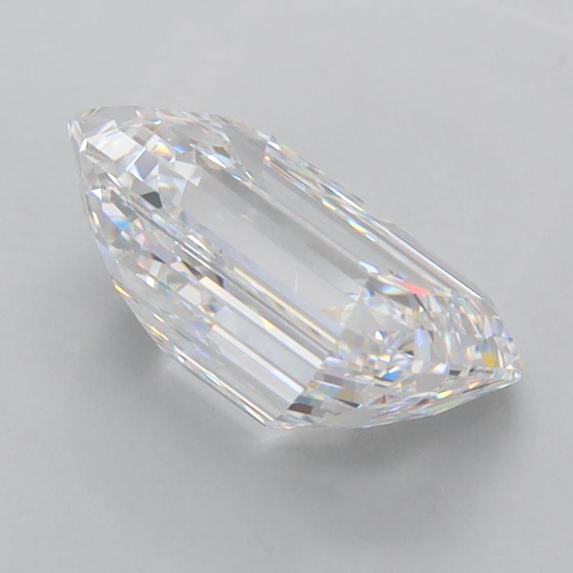 2.46 Carat Emerald Lab Diamond :: 360 spin frame 03